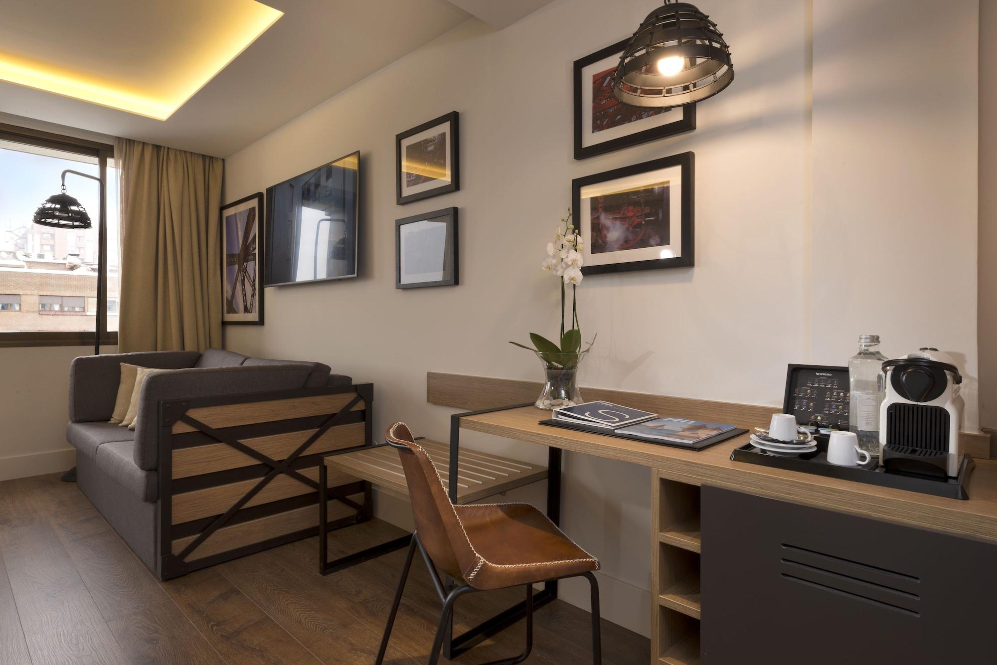 H10 Tribeca Hotel Madrid Exterior photo